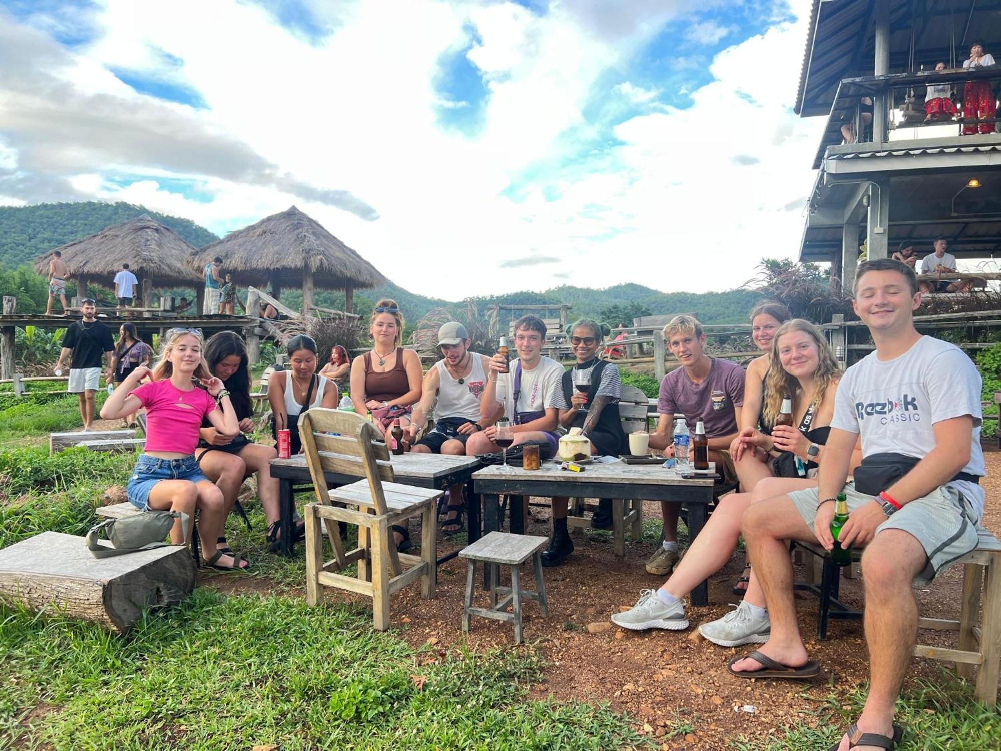 Хостел Happy House Backpackers Пай Екстер'єр фото